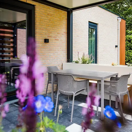Holiday home In Veluwe With Veranda, Cleaning Included