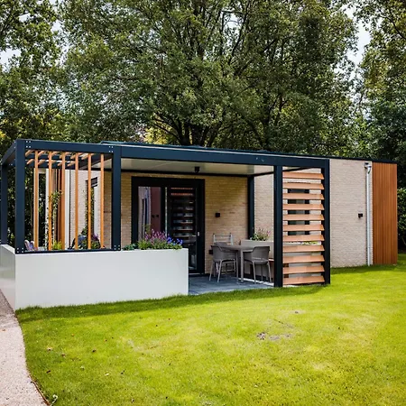 In Veluwe With Veranda, Cleaning Included Voorthuizen