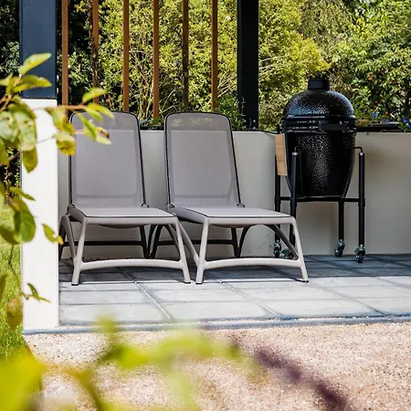 In Veluwe With Veranda, Cleaning Included * Voorthuizen